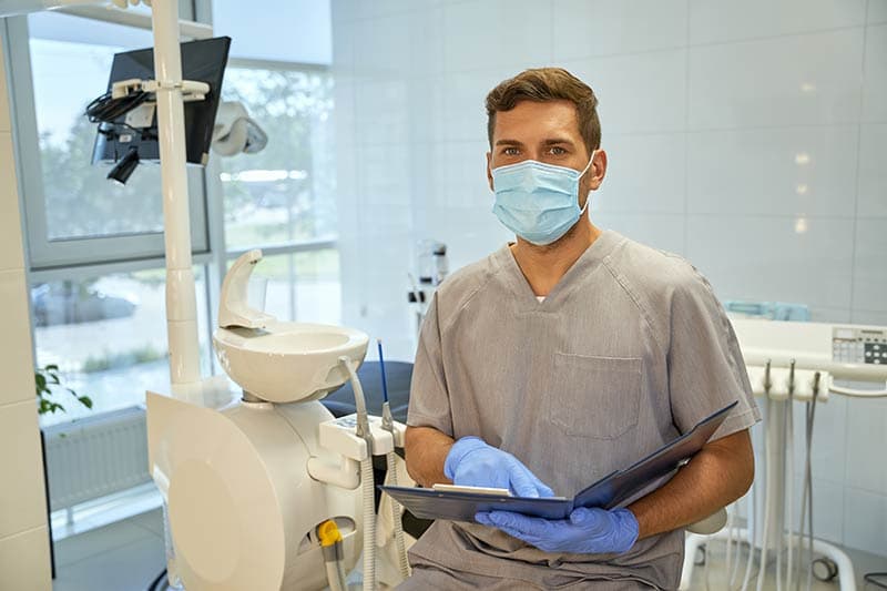 Seguro dental: cuándo compensa añadirlo a tu seguro de salud