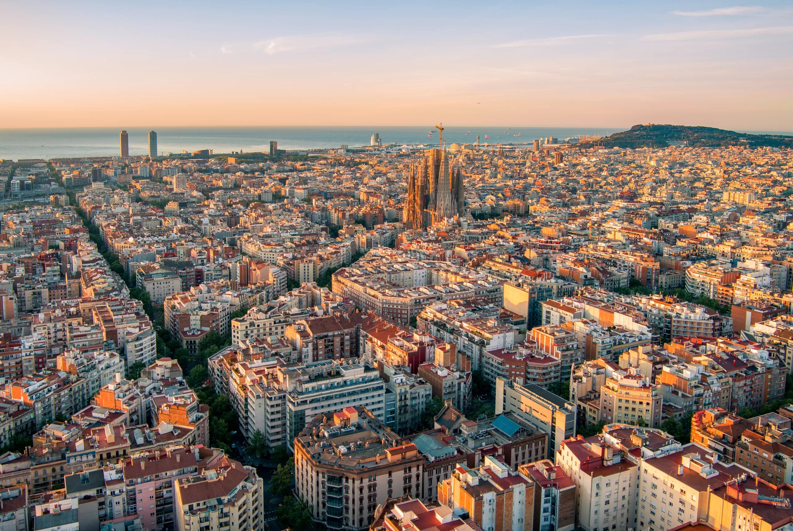 La arquitectura contemporánea y su adaptación a los entornos urbanos
